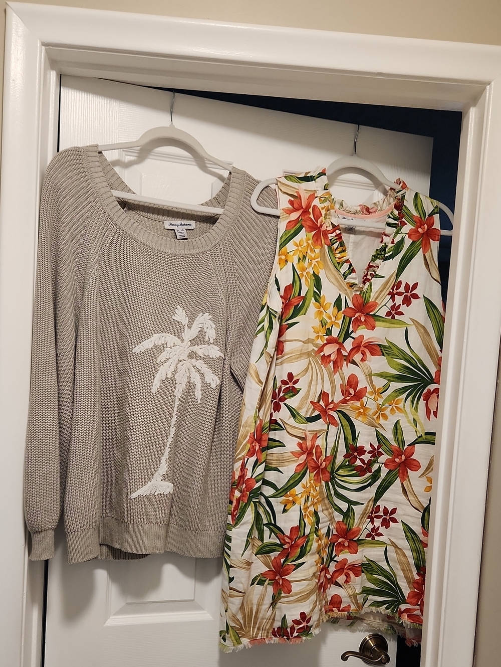Both Tommy Bahama/lighty worn/great condition Size For Each XL - Picture 1 of 3